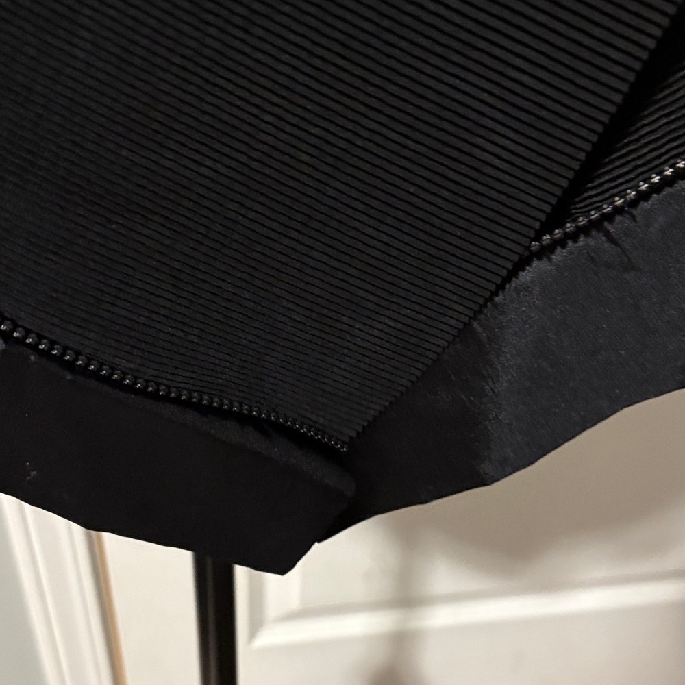 Unique Pleated Lightweight Jacket - Picture 5 of 7